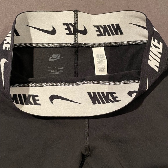 Nike bicycle shorts - Picture 3 of 8